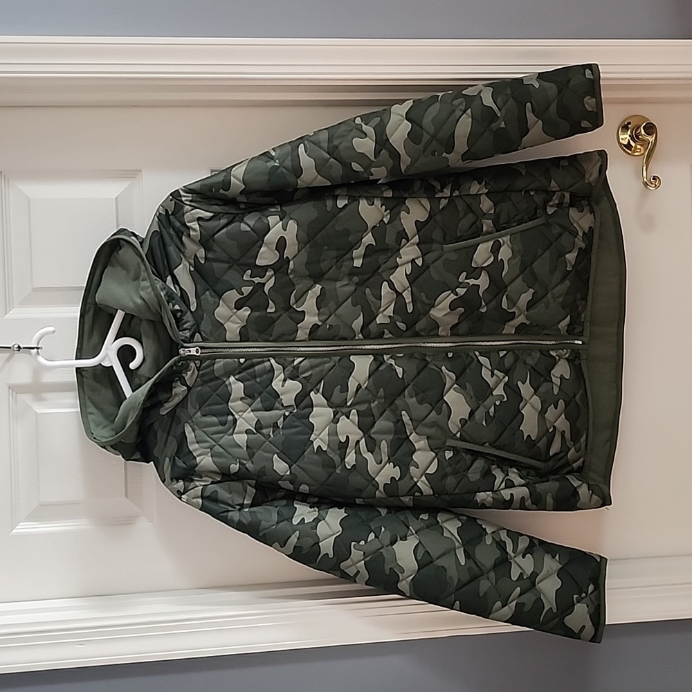 Old Navy Women's Camouflage Coat XL